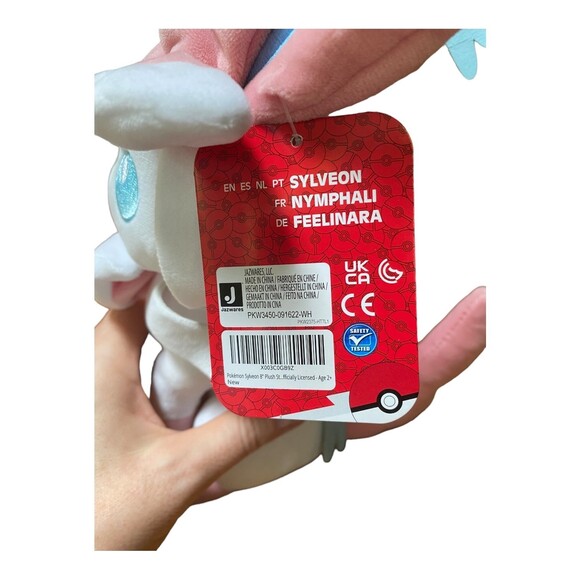 Pokemon Eevee Evolution Sylveon Exclusive 8-Inch Plush Collectible - Picture 7 of 10